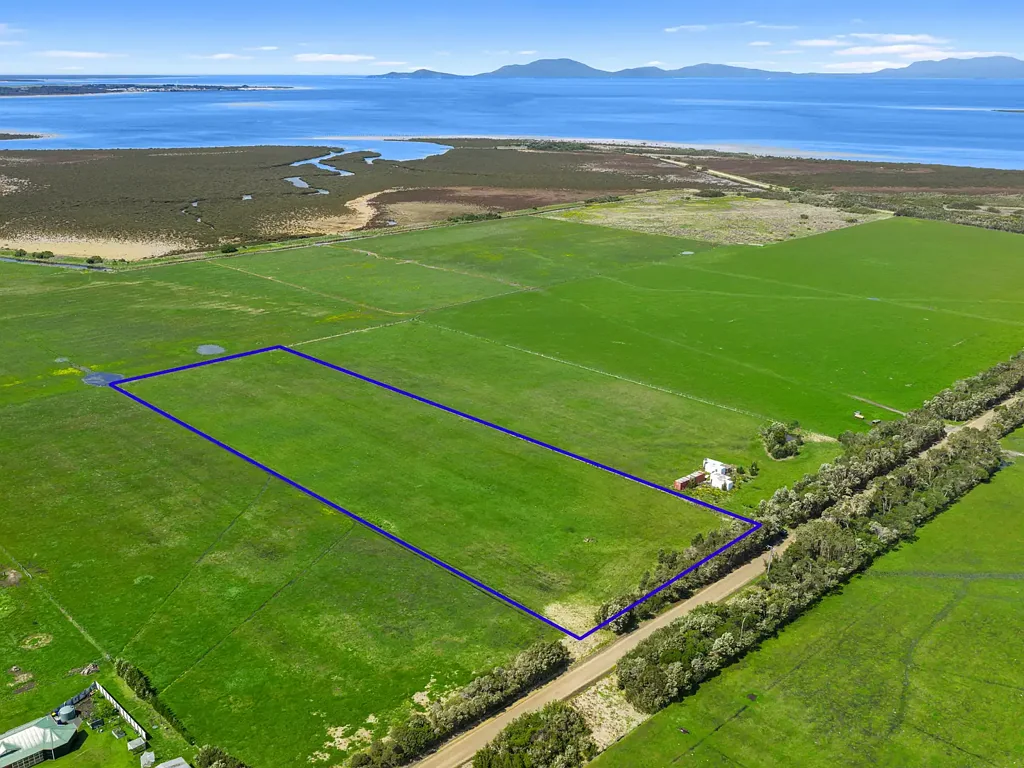 Toora Productive land, peaceful location
