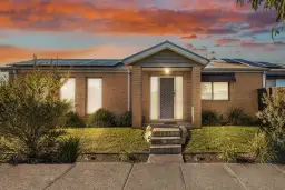 2 Pinot Way, Pakenham