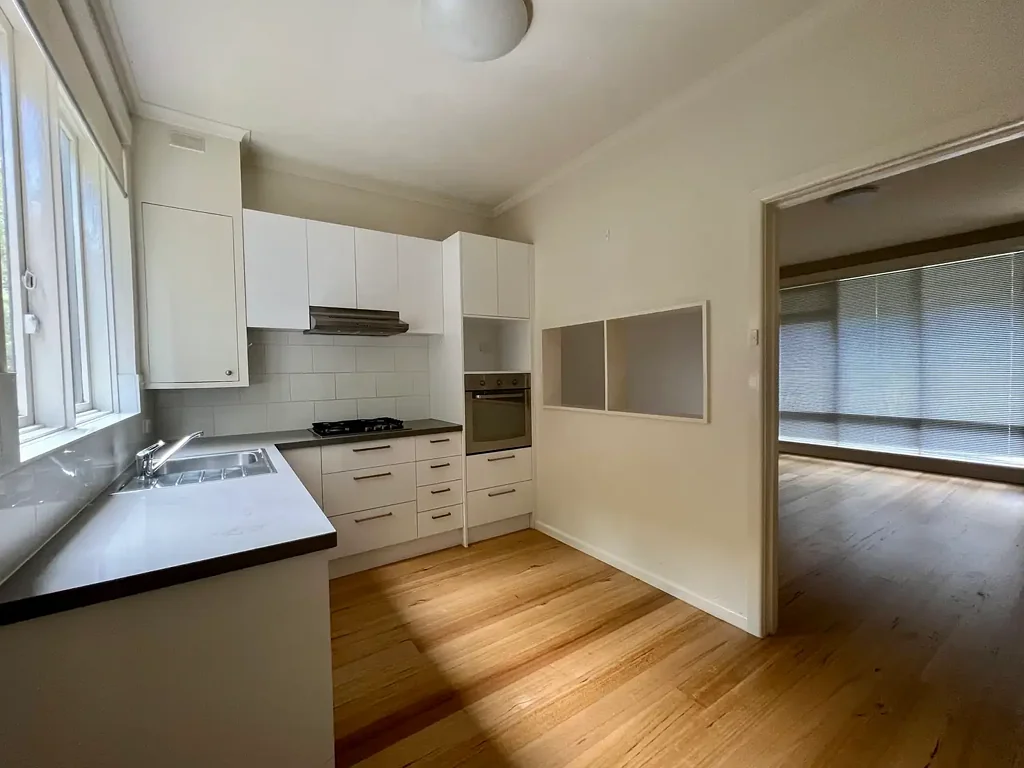 Large one bedroom apartment with private entry