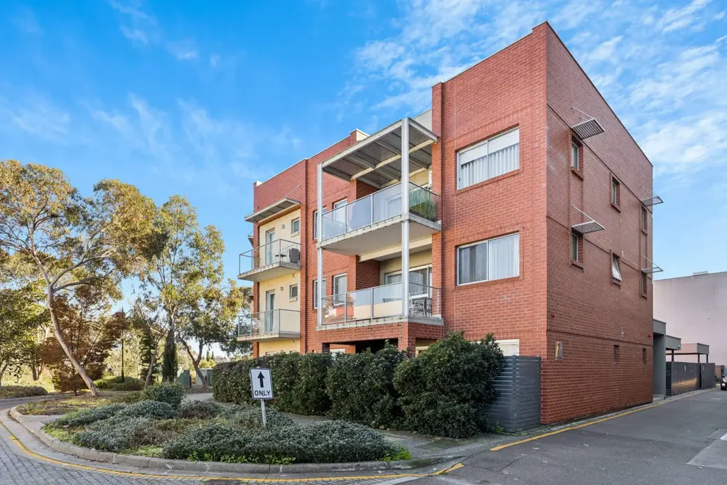 Mawson Lakes 2房  Easy Living in a Great Location