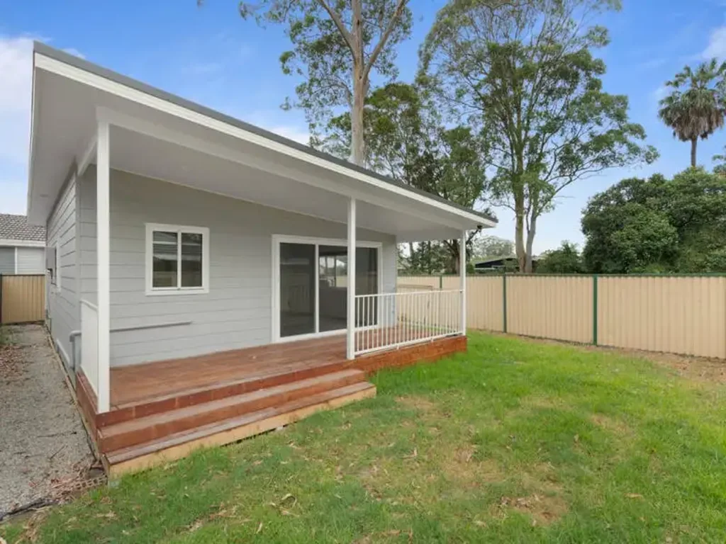 Modern Granny Flat In Berkeley vale