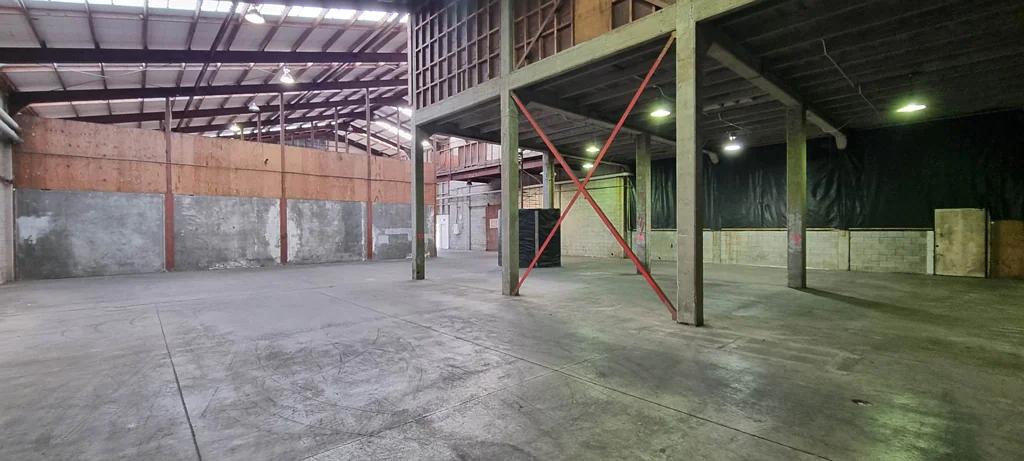 Onehunga BULK STORAGE WITH CONTAINER PAD