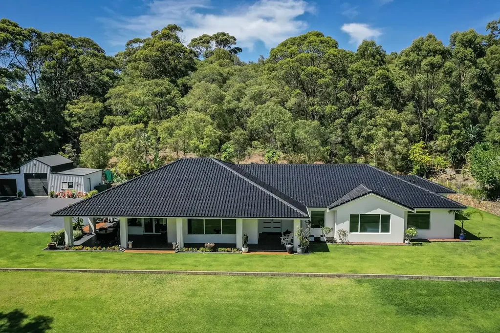 Little Grove 4બેડરૂમ Luxurious Country Retreat – Award-Winning Elegance, Best Country Home 2010
