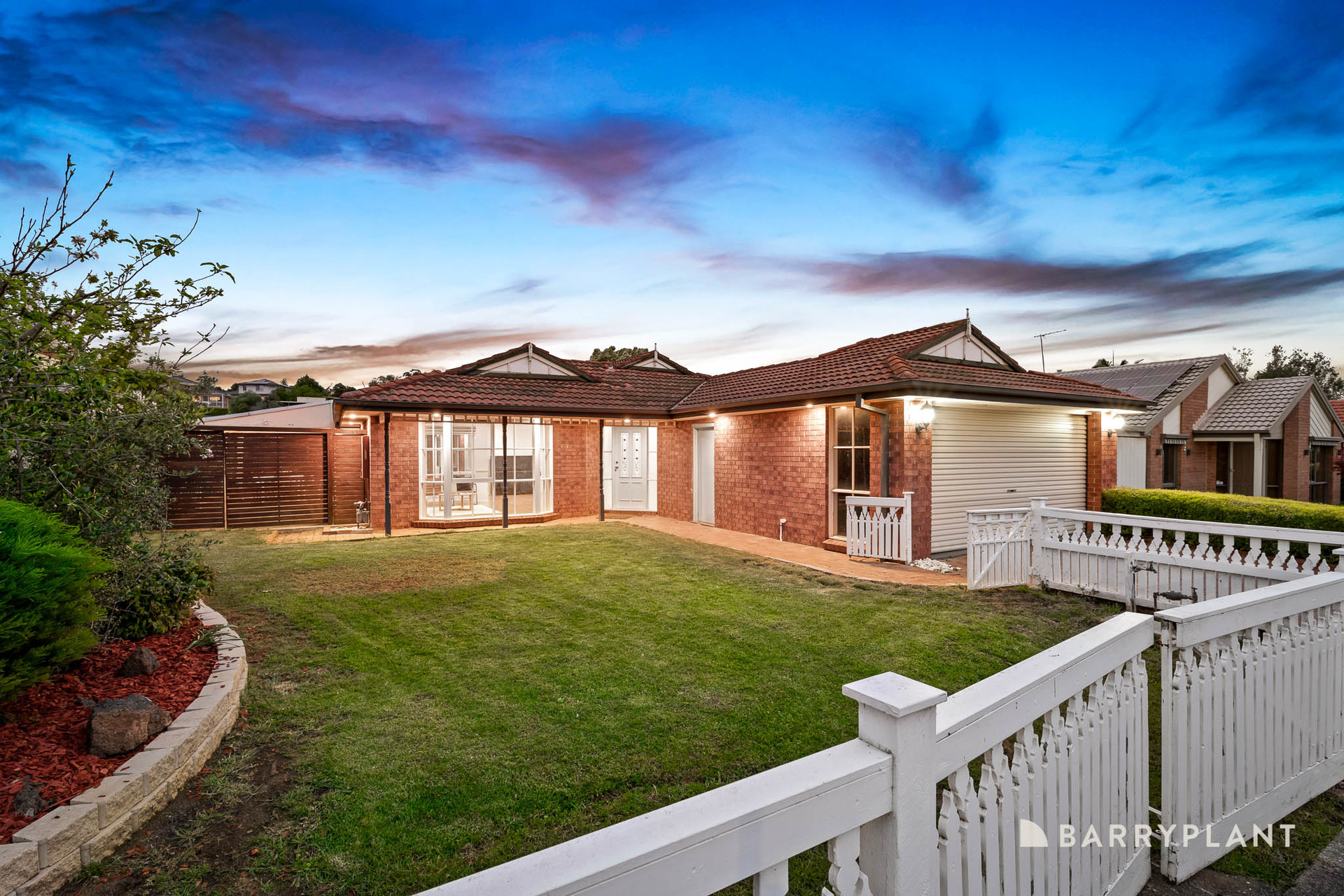 12 ROXBY CT, BERWICK VIC 3806, 0 habitaciones, 0 baños, House