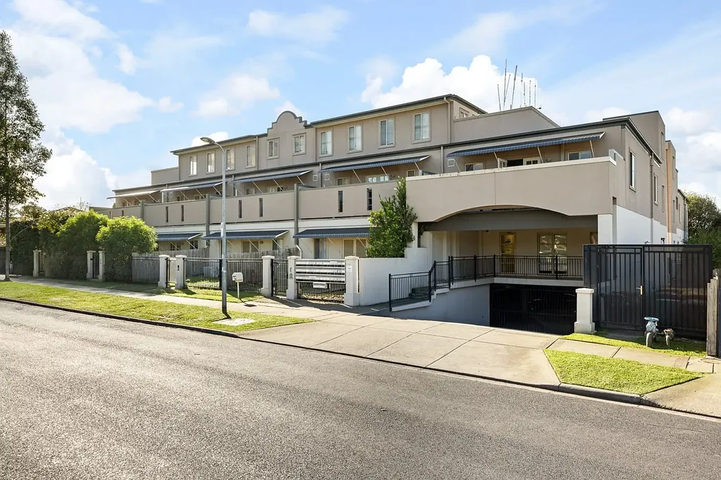 Kealba 3Zimmer Spacious, Secure & Surprisingly Versatile Living in the Heart of Kealba