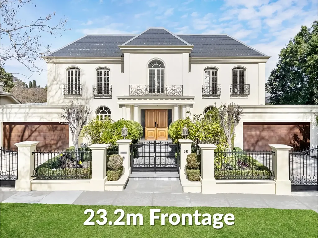 Balwyn 6chambre French Provincial Grandeur in Balwyn's Finest Street