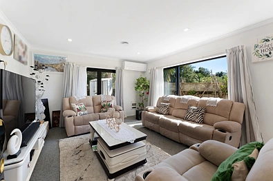 Glen Eden 5બેડરૂમ Spacious Family Home in Quiet Glen Eden