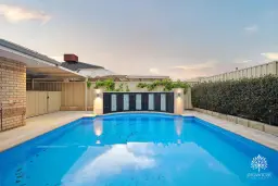 9 St Ivens Court, Canning Vale