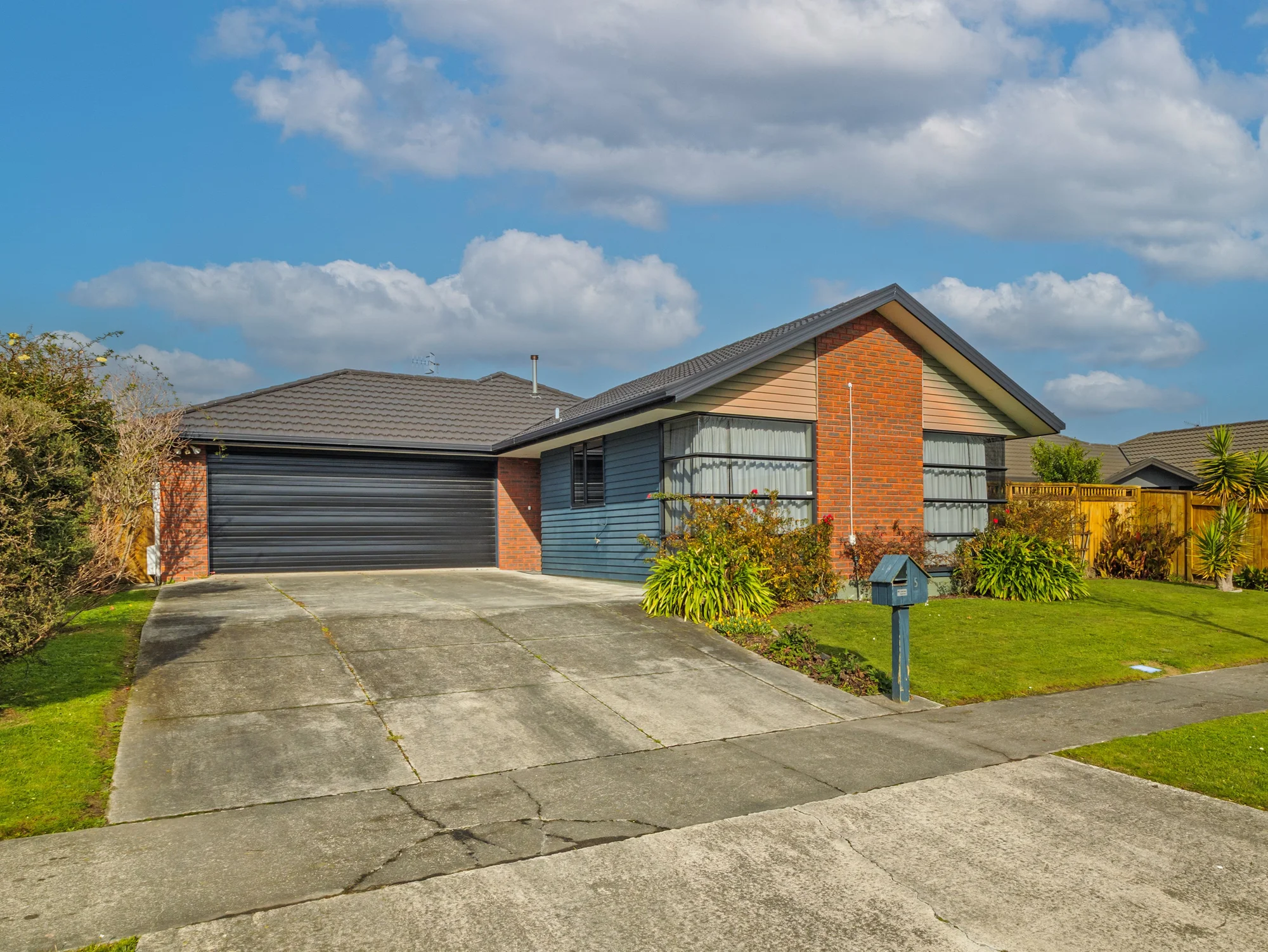 Kelvin Grove 4房 Four Bedrooms - Low Maintenance