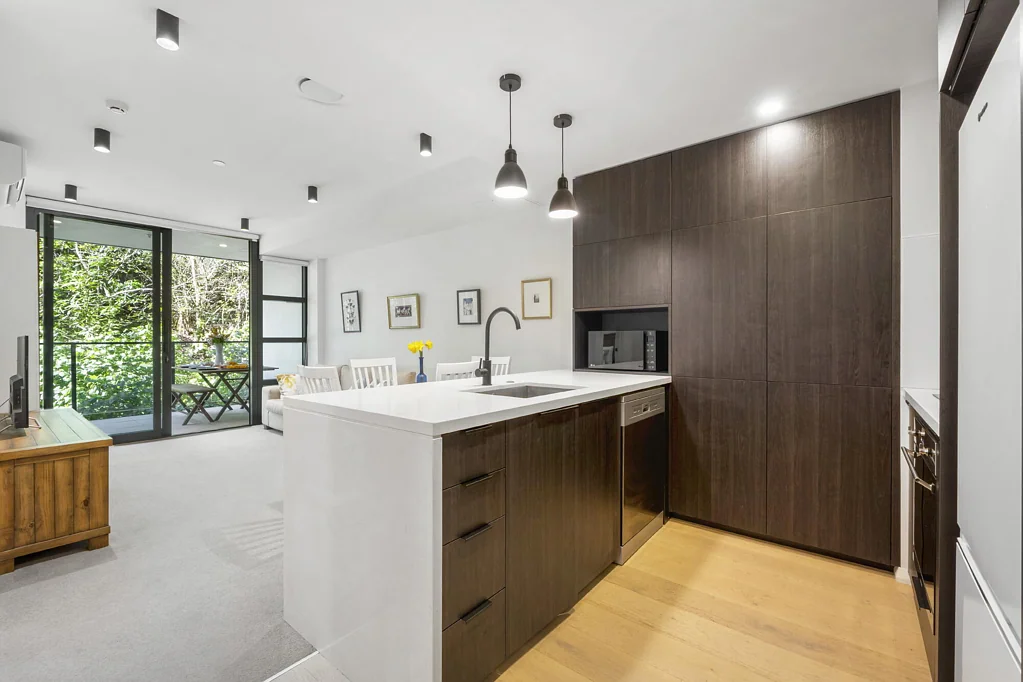 Kingsland 1房 步行即达繁华，归家即享宁静 —— 无可复制的地段，品质之选！ Quality Apartment - Unbeatable Location!