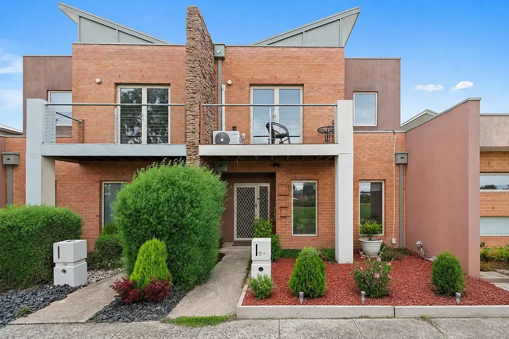 Pakenham 3Zimmer NO BODY CORP - Parkside Living with Space, Flexibility & Convenience!