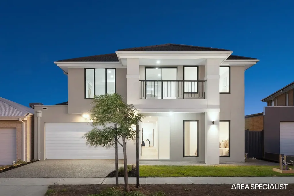 74 Borthwick Parade, Clyde North, VIC 3978