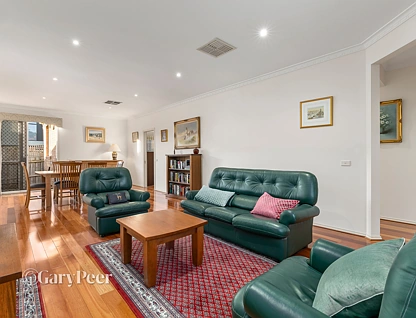 2/18A Trevascus Street, Caulfield South, Bayside, 3 Kuwarto, 2 Banyo, Unit