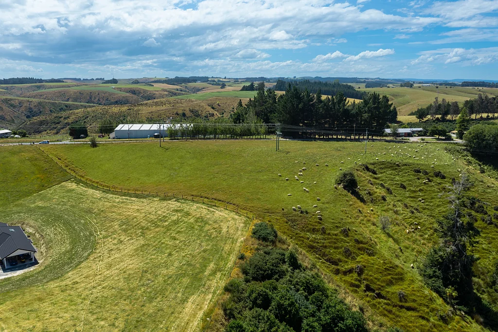 Balclutha Elevated 2.90 ha Hillcrest Views - Balclutha