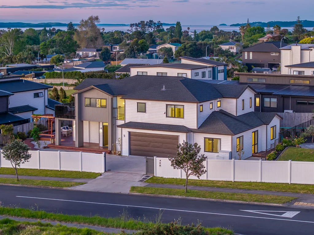 Beachlands 6Zimmer Contemporary Living, Multi-Generational Design