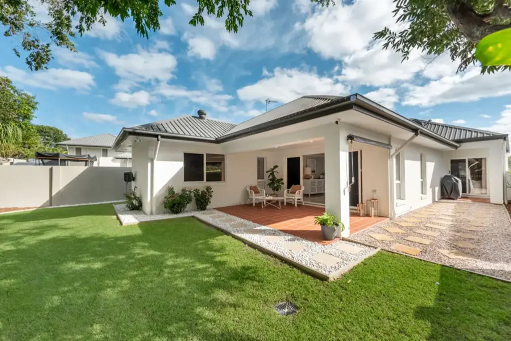 Robina 4غرفة نوم Stunning Renovated 4-Bedroom Home in an Exclusive Golf Estate