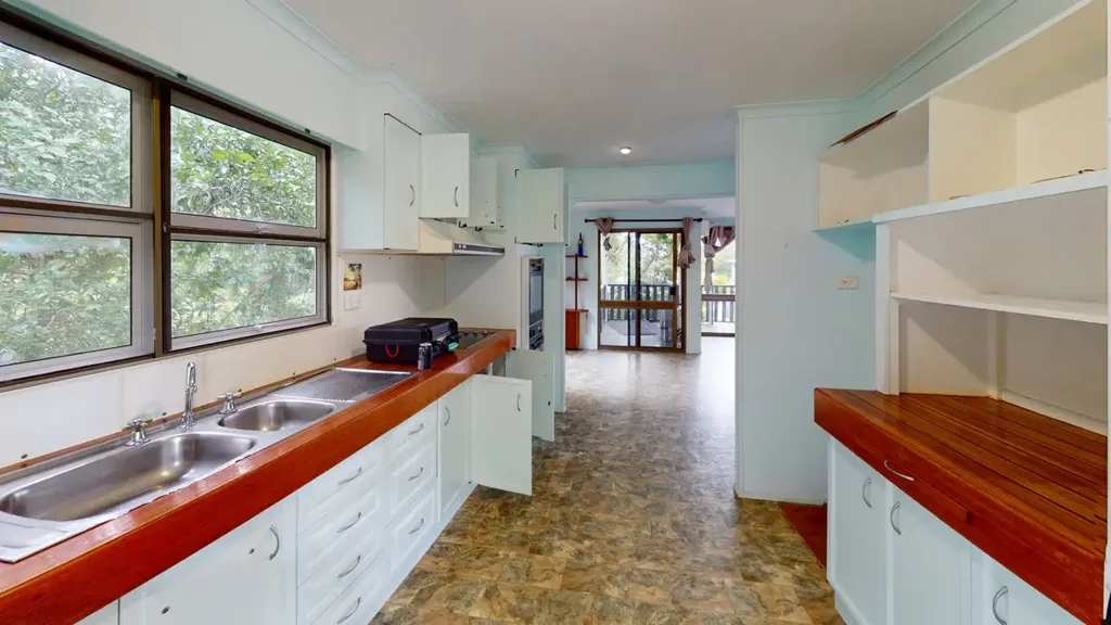 Spacious Dual-Living Home on Huge Double Block – Room for All the Toys!