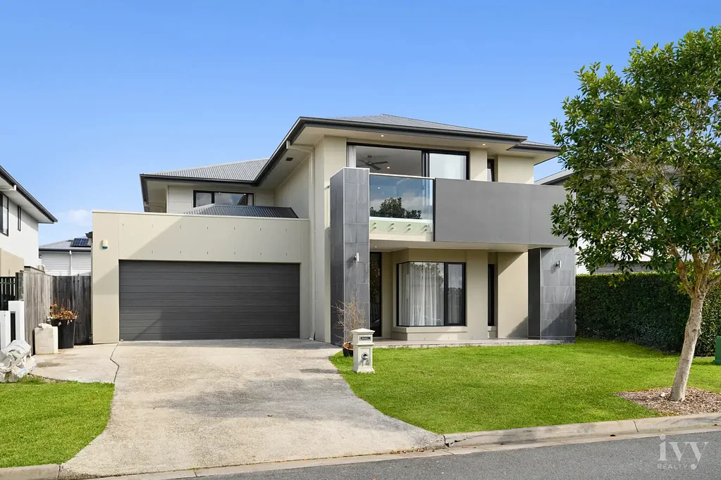 14 Amazon Circuit, Helensvale, QLD 4212