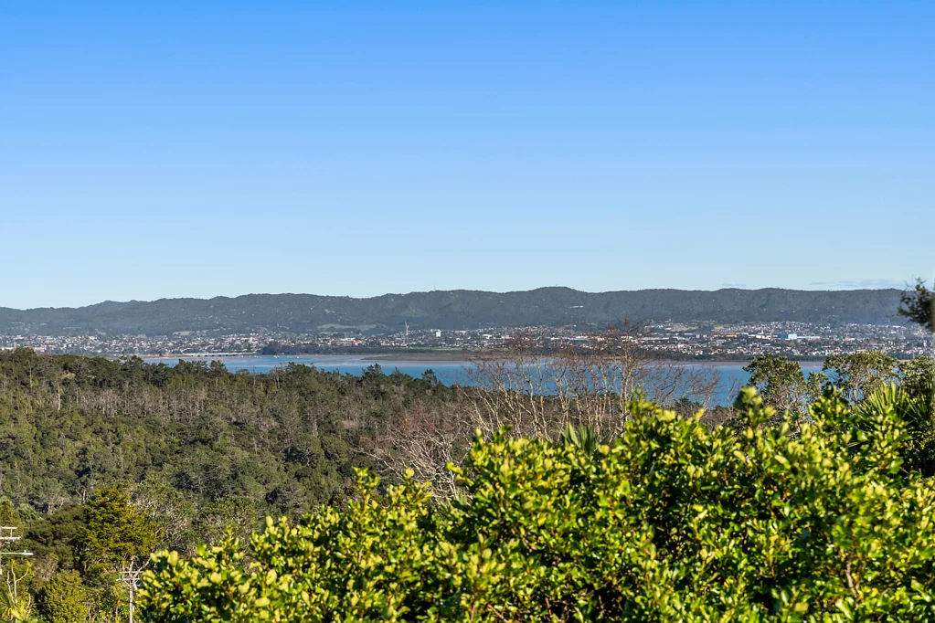 Birkenhead 3બેડરૂમ Priced at $1,075,000