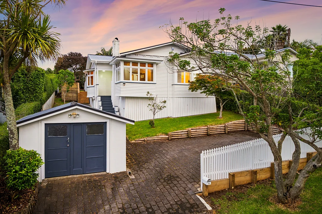 One Tree Hill 3침실 Classic Kiwi Gem