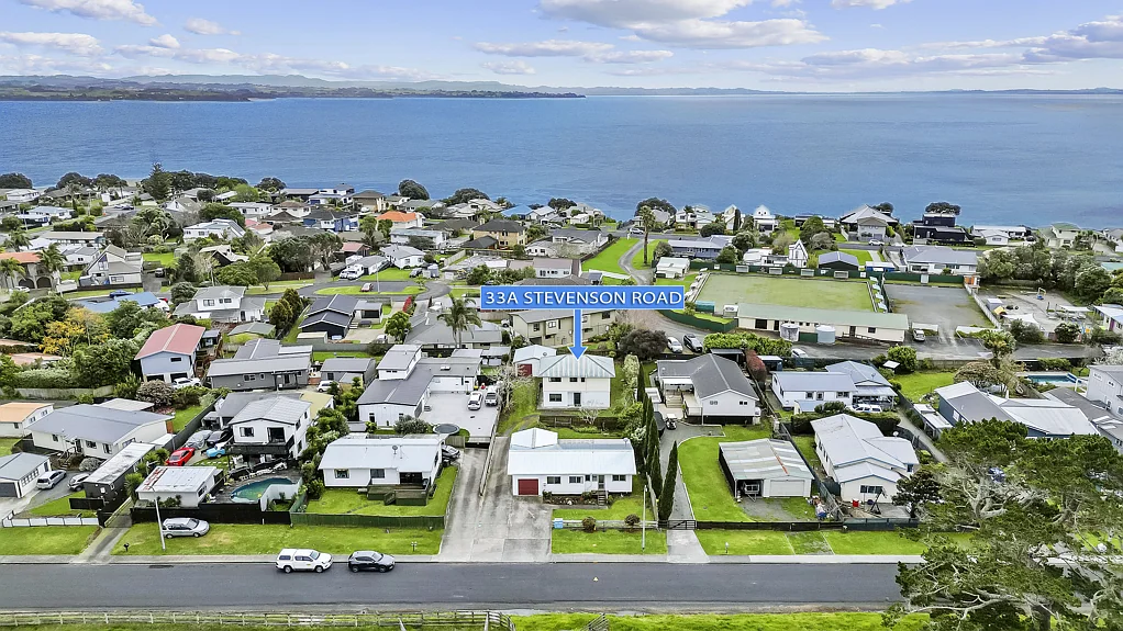 Clarks Beach 4房  4 Bed - 2 lounge beach hideaway