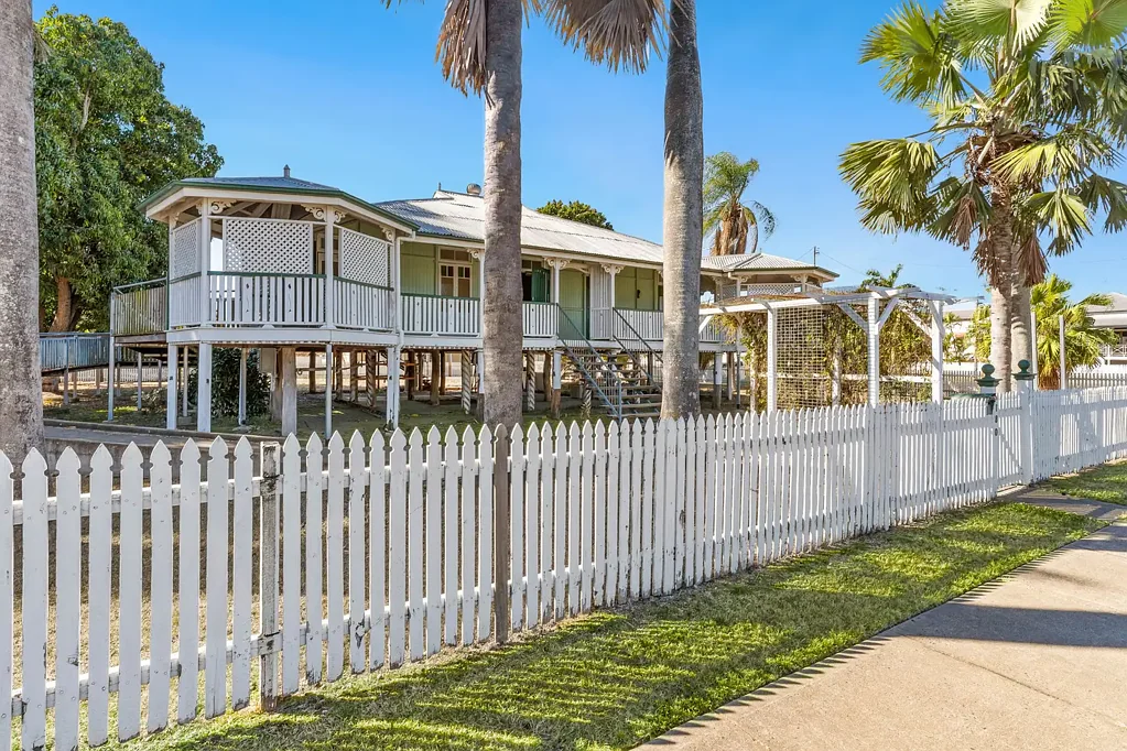 180 Denham Street, Allenstown, QLD 4700
