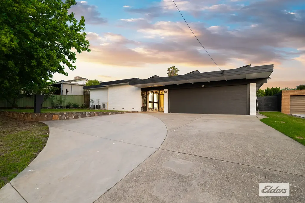 536 Moffat Street, Lavington, NSW 2641