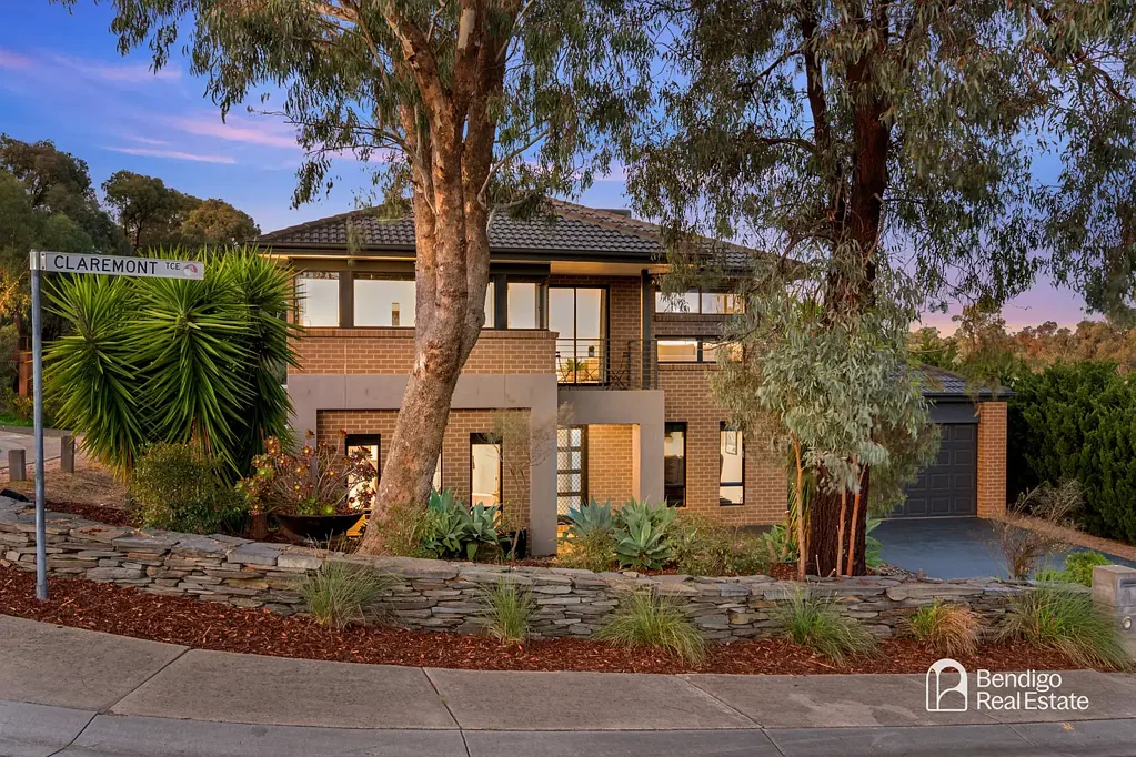 Strathdale 4房  Luxury Living in Strathdale