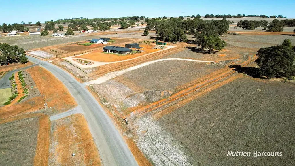 Ginginup TITLED 2.47Acres of Vacant Land With Cheriton Valley Views!