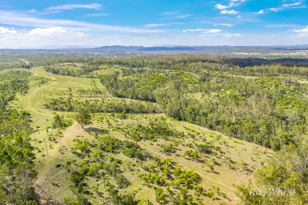 Monduran "301 Acres Close to Gin Gin - Build, Graze & Grow"
