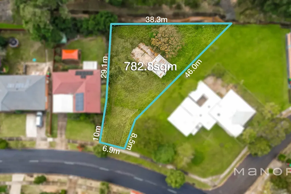 Kings Langley Registered Land | Ready to Build Your Dream Home!