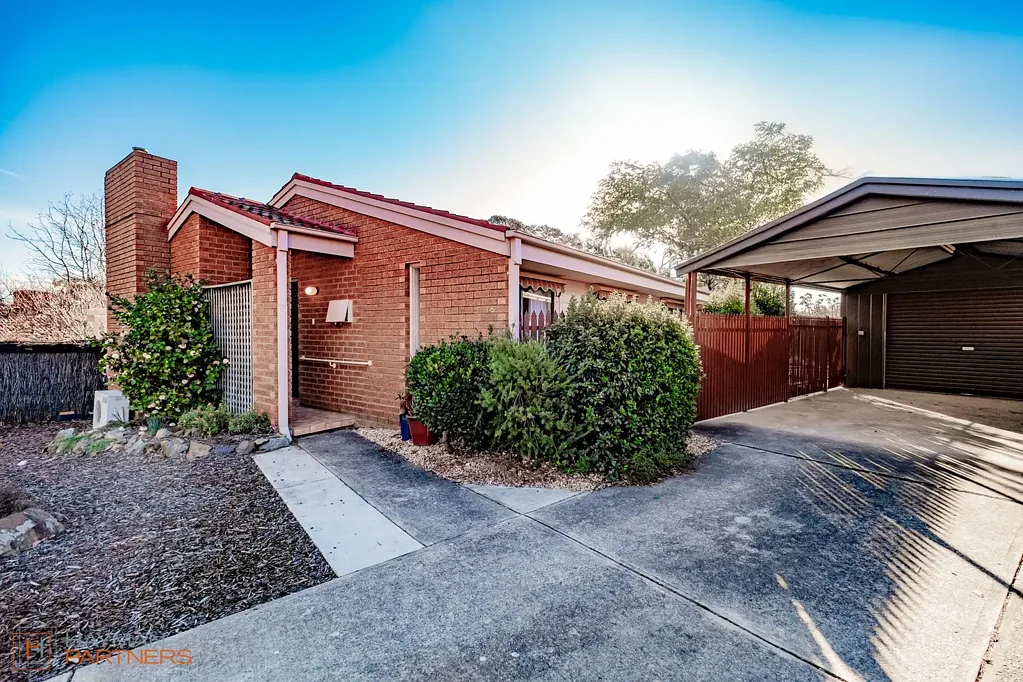 5 Meares Place, Wanniassa, ACT 2903