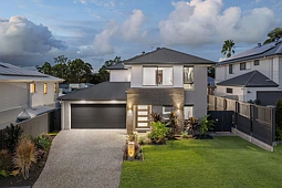 15 Desertrose Crescent, Bridgeman Downs