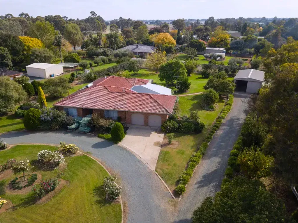 Tatura 4غرفة نوم Generous Family Living in a Peaceful Setting