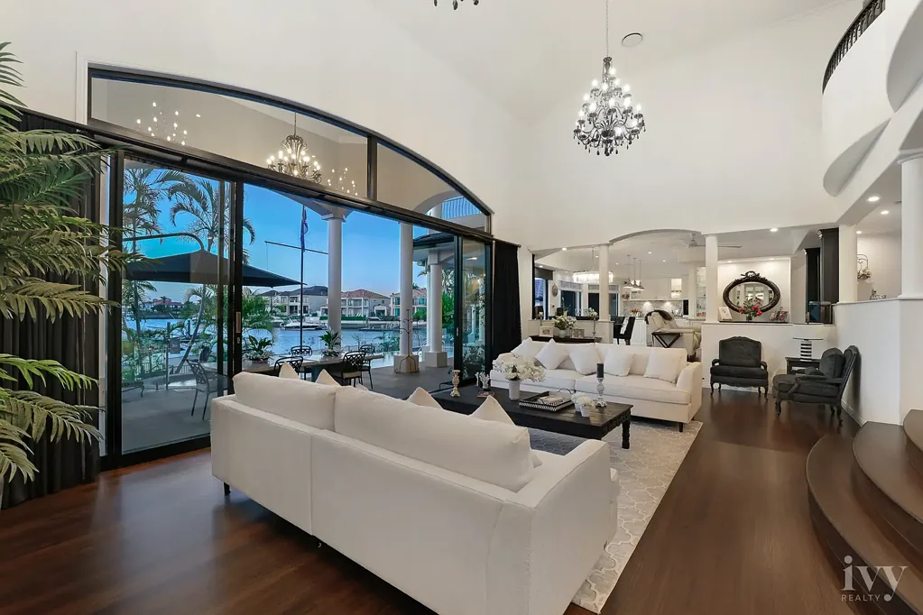 Paradise Point 5ਬੈੱਡਰੂਮ Landmark Estate – A Statement of Lavish Waterfront Luxury