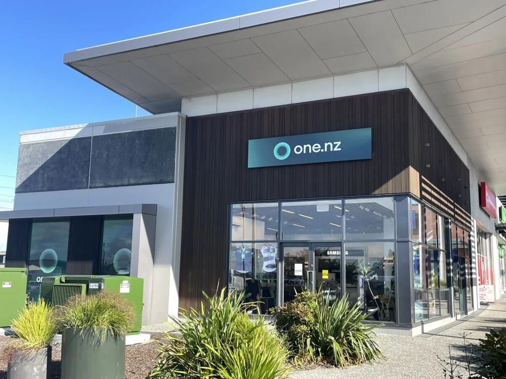Takanini Corner Retail in Takanini Town Centre