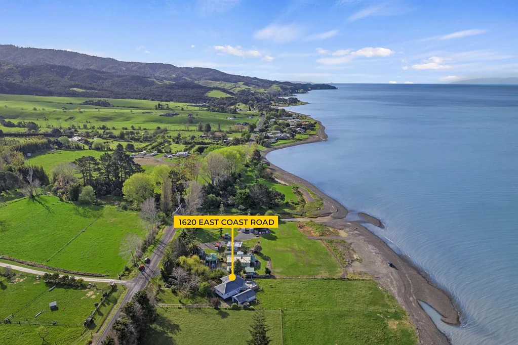 Whakatiwai 2部屋 Hot New Price - Hot Beach Location!