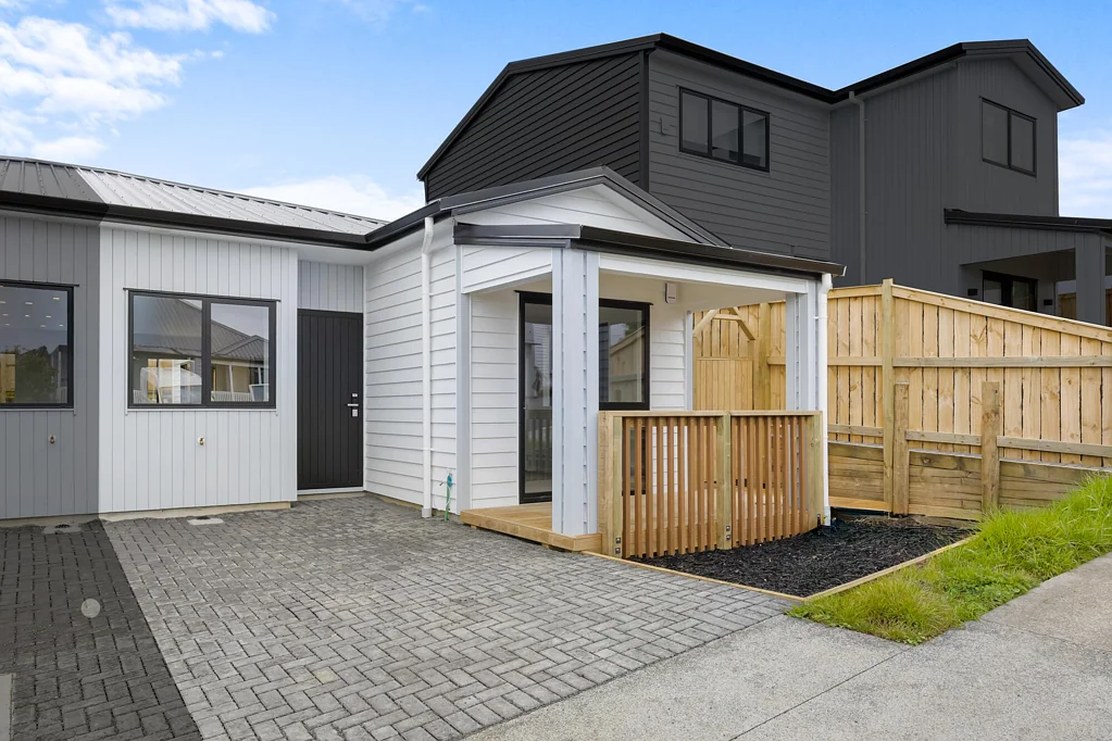 Karaka 3 Bedroom Affordable Single Level Beauty
