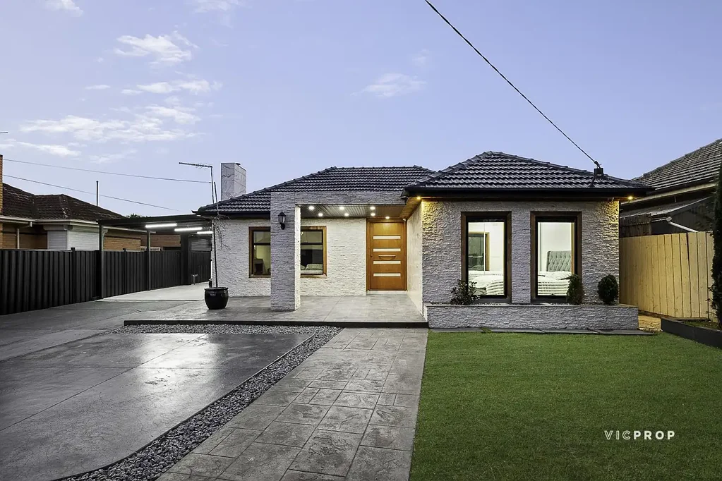 Fawkner 5બેડરૂમ Idyllic Indoor-Outdoor Entertainer with Family Flexibility