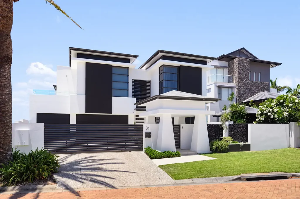Paradise Point 5房  East Facing Masterpiece with Iconic Skyline & Broadwater Views