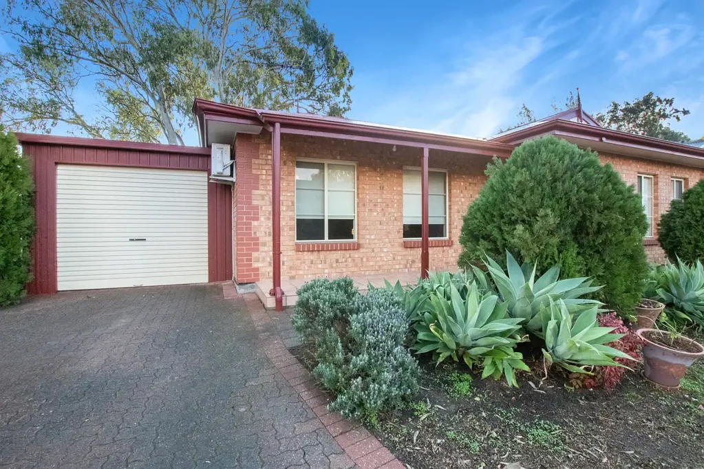 Well-Maintained Homette in Great Location! - On hold - currently undergoing maintenance/repairs.