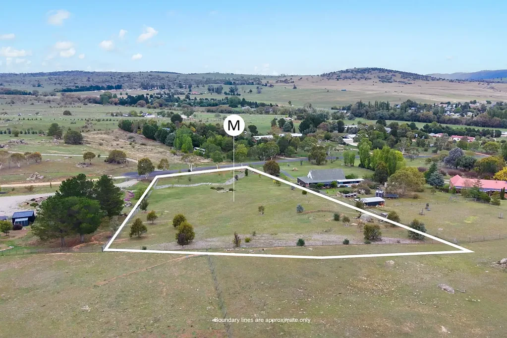Berridale  Rare Small Acreage Block with Town Amenities!