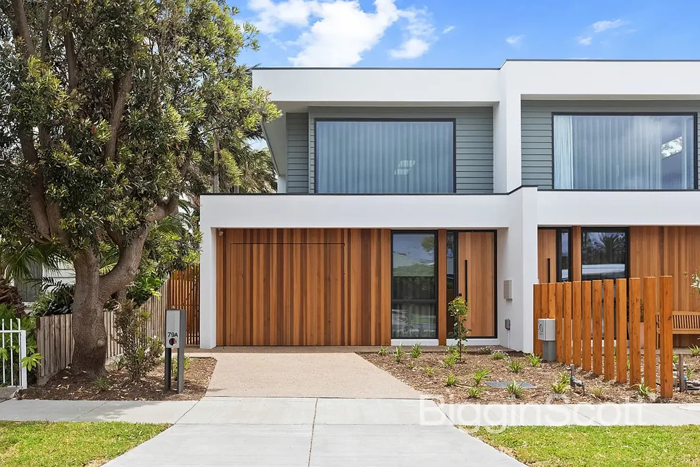 NEAR NEW FAMILY TOWNHOUSE IN SOUGHT AFTER LOCATION