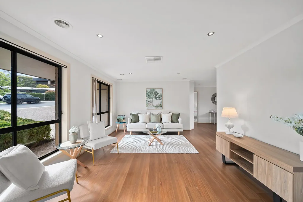 Conder 5બેડરૂમ Luxury 5 bedroom ground level home!
