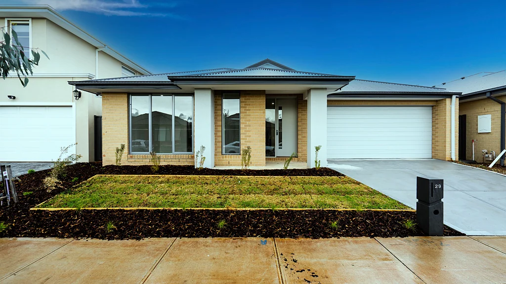 Brand New -Stunning Family Home in Strathtulloh!