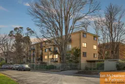 UNIT 2 1 MOWATT ST, Queanbeyan East