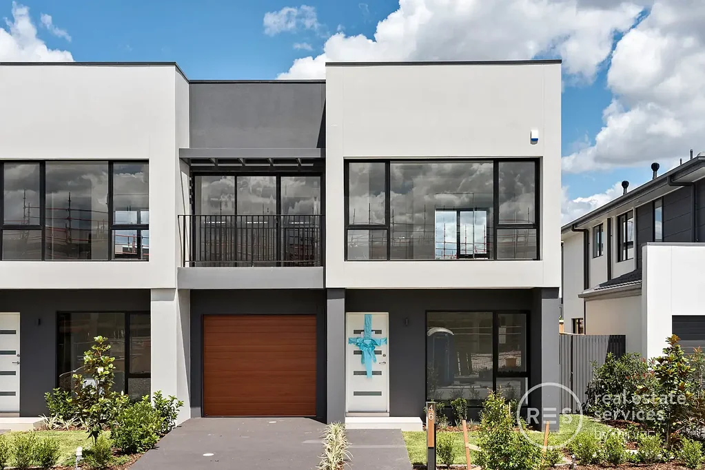 Modern 4-Bedroom Family Home in Georges Cove by Mirvac