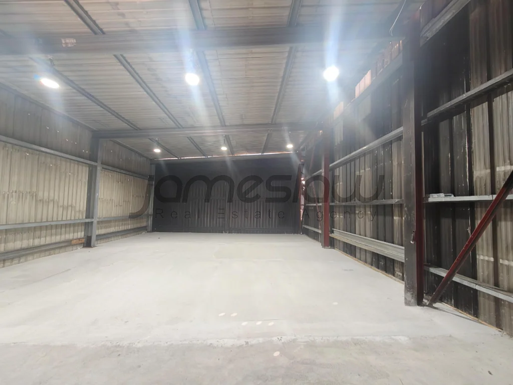 Otahuhu Refurbished 131sqm Warehouse +2 Parking