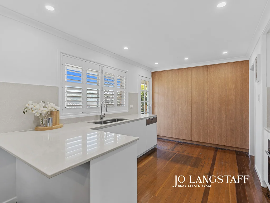 3 Kingussie Street, Kenmore, QLD 4069