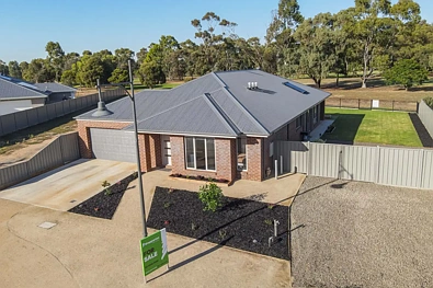 Tatura 4房 Northlinks Estate beauty with golf course views, and fantastic side access.